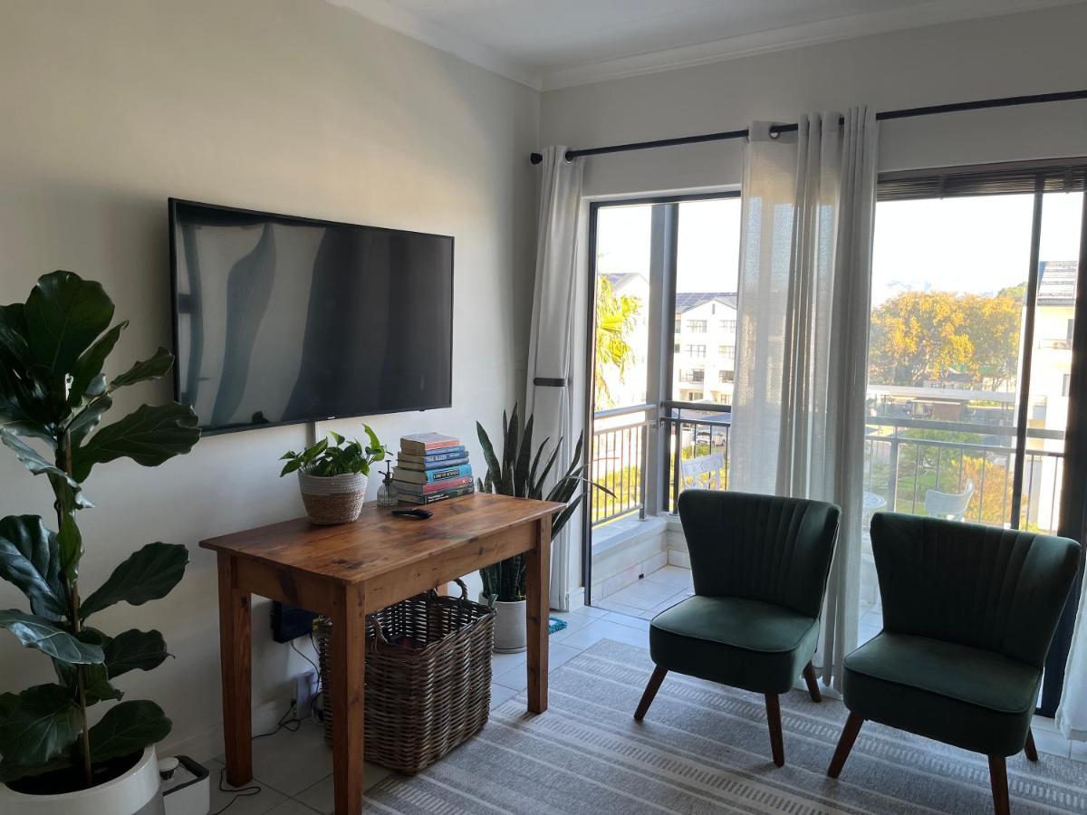 Luxury One Bedroom Apartment Сомерсет-Уэст Экстерьер фото
